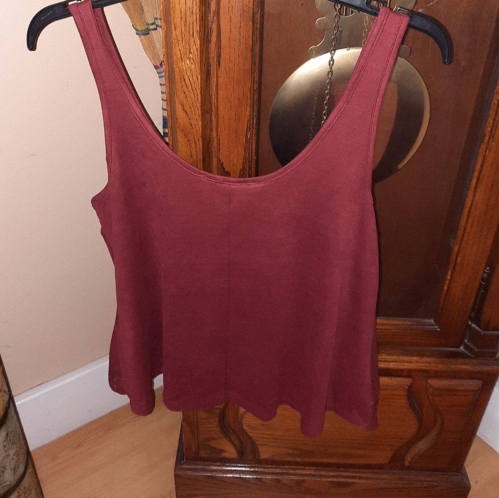 Gypsies & Moondust Women's Scoopneck Crop Top - Picture 2 of 4